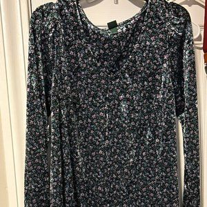 Wild Fable Velvet tunic size L